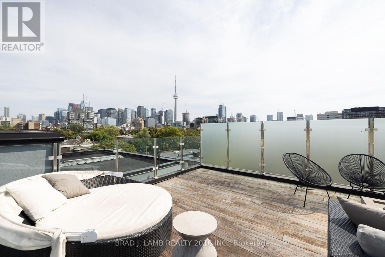 16 EGERTON LANE N - Photo 15