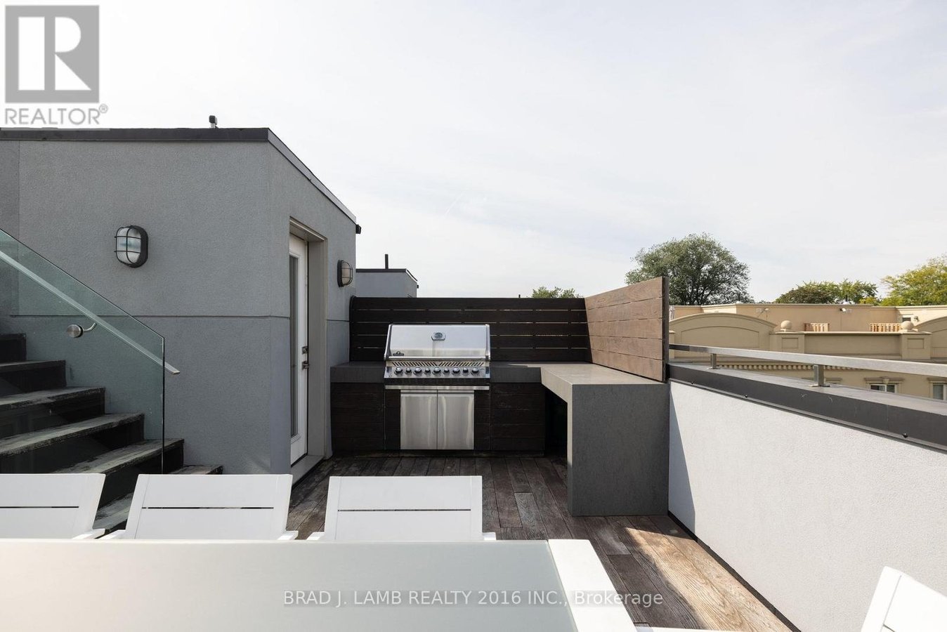16 EGERTON LANE N - Photo 17