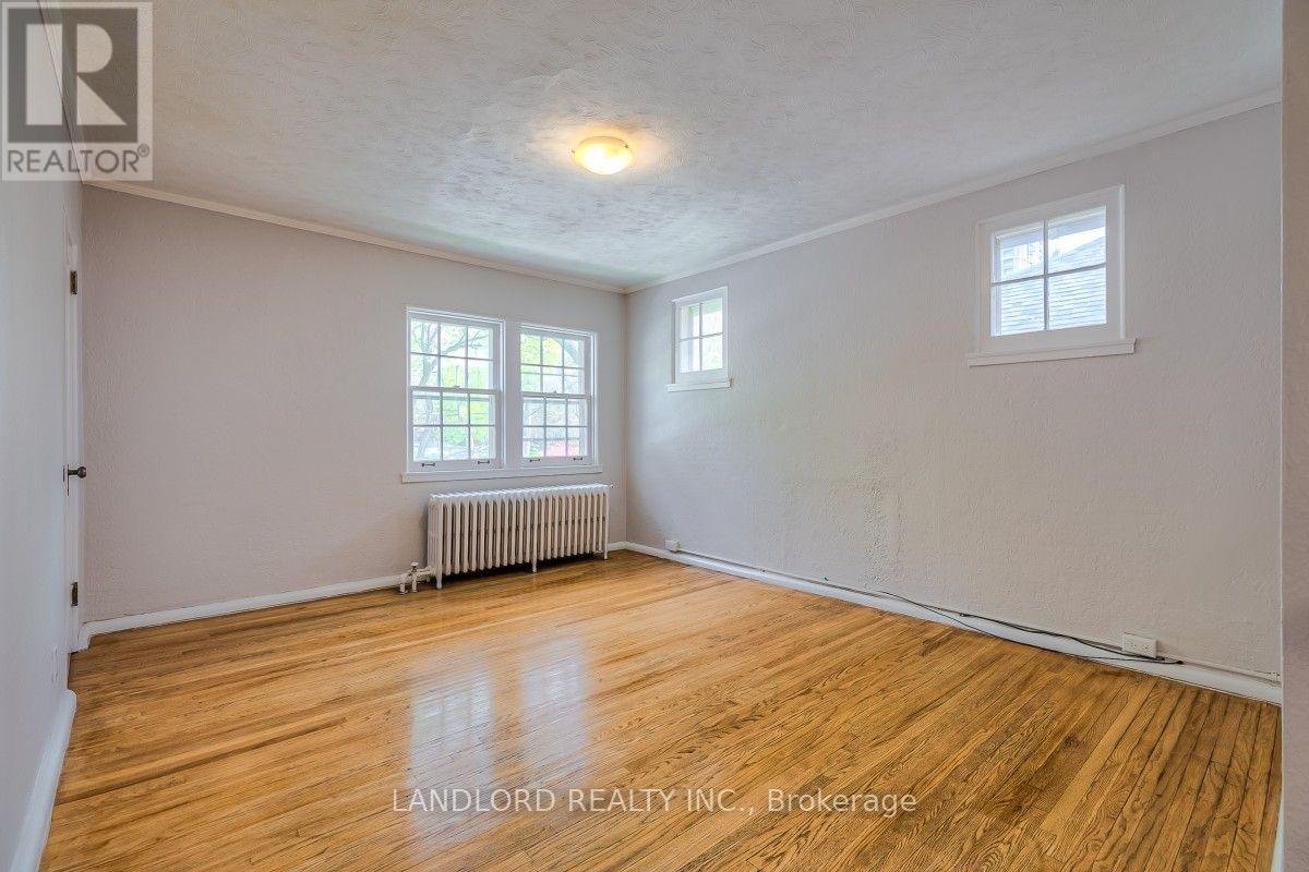 UPPER - 20 ACACIA ROAD - Photo 5
