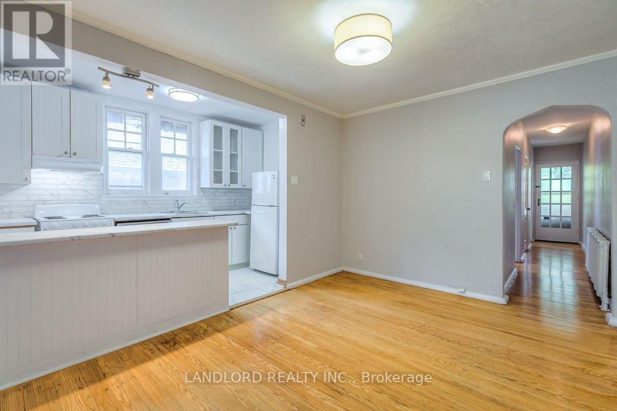 UPPER - 20 ACACIA ROAD - Photo 8