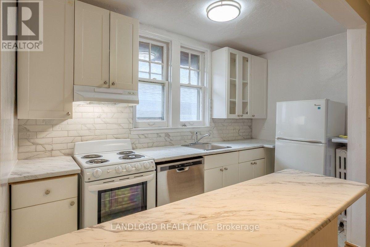 UPPER - 20 ACACIA ROAD - Photo 10