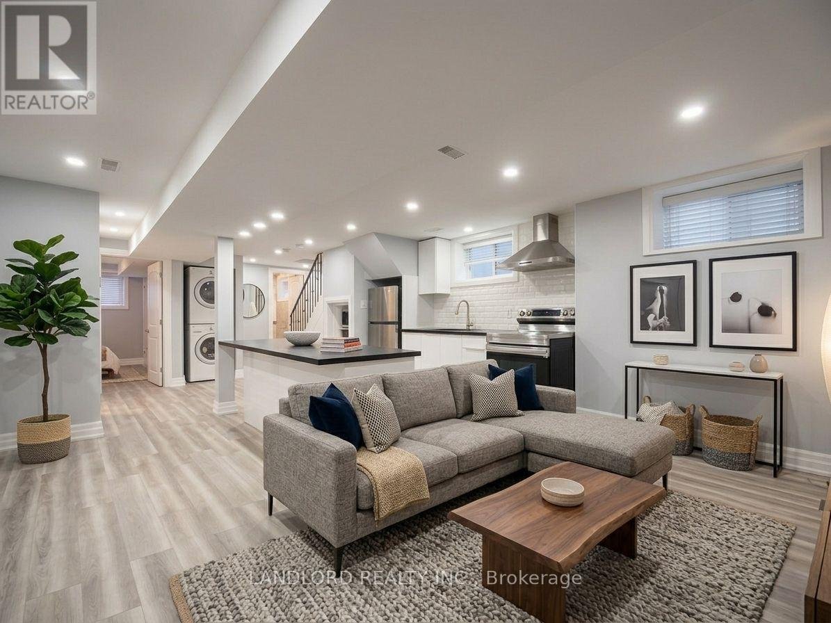 BSMT - 1001 COSBURN AVENUE - Photo 1