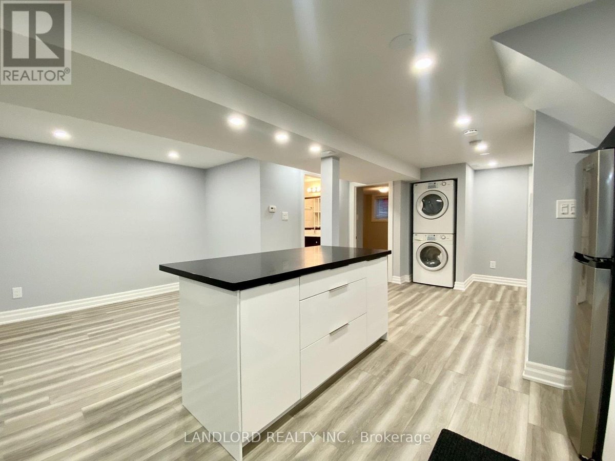 BSMT - 1001 COSBURN AVENUE - Photo 10