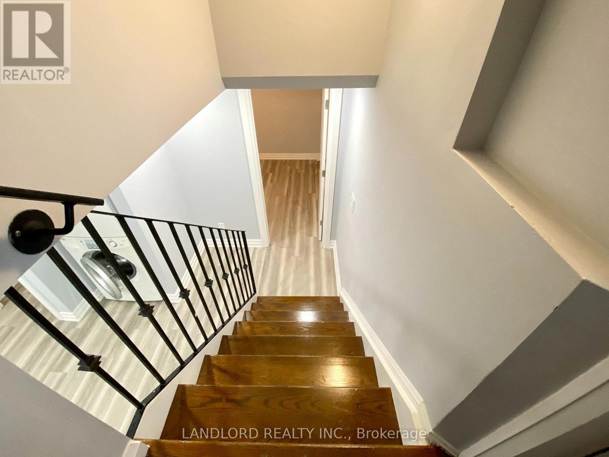 BSMT - 1001 COSBURN AVENUE - Photo 20