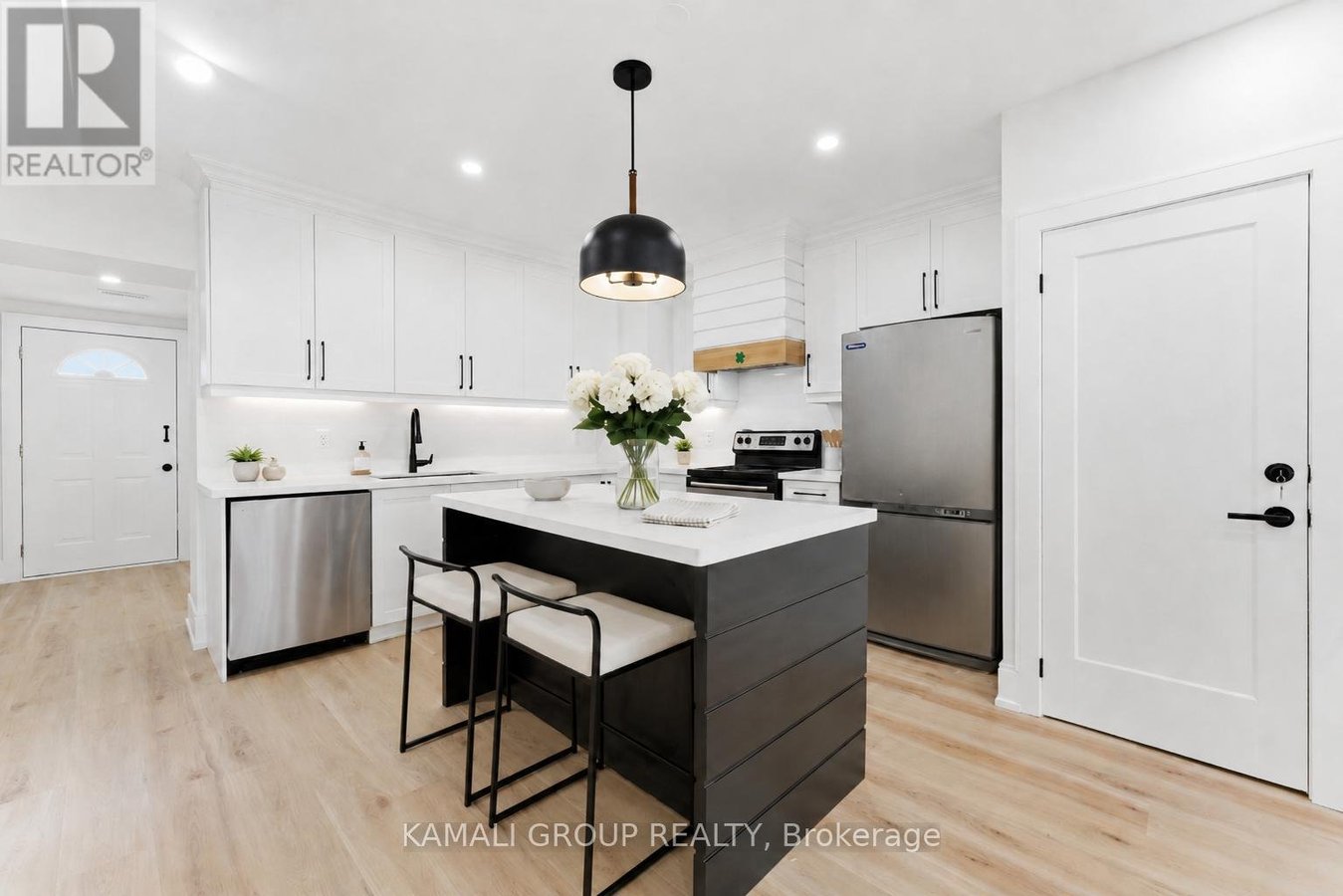 MAIN & UPPER - 154 WALLACE AVENUE - Photo 3