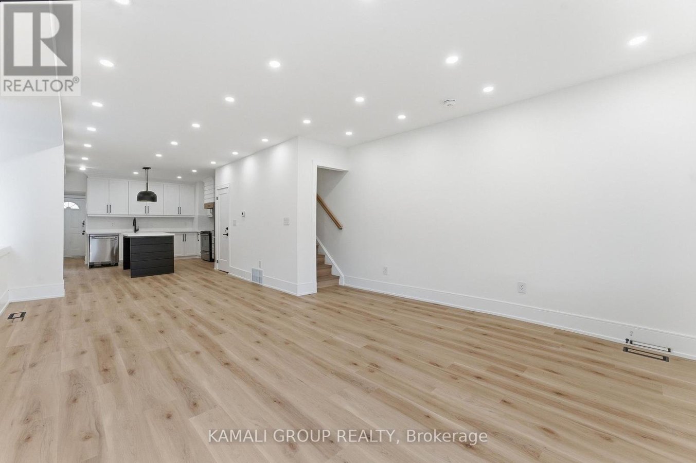 MAIN & UPPER - 154 WALLACE AVENUE - Photo 6