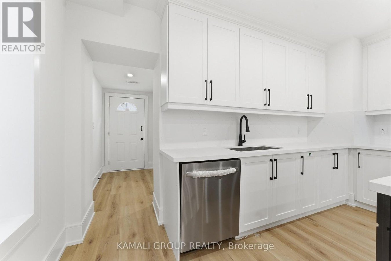 MAIN & UPPER - 154 WALLACE AVENUE - Photo 9