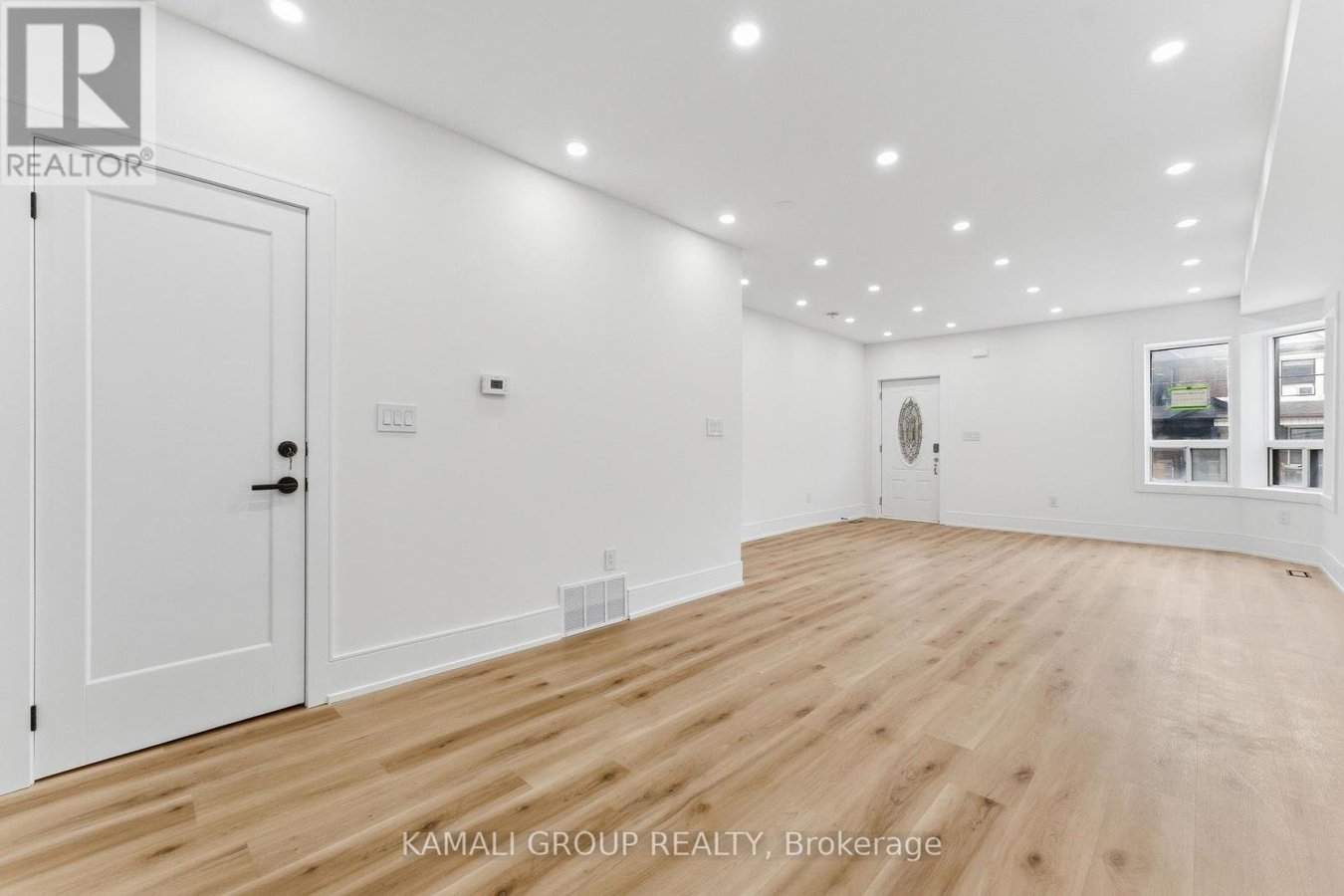 MAIN & UPPER - 154 WALLACE AVENUE - Photo 11