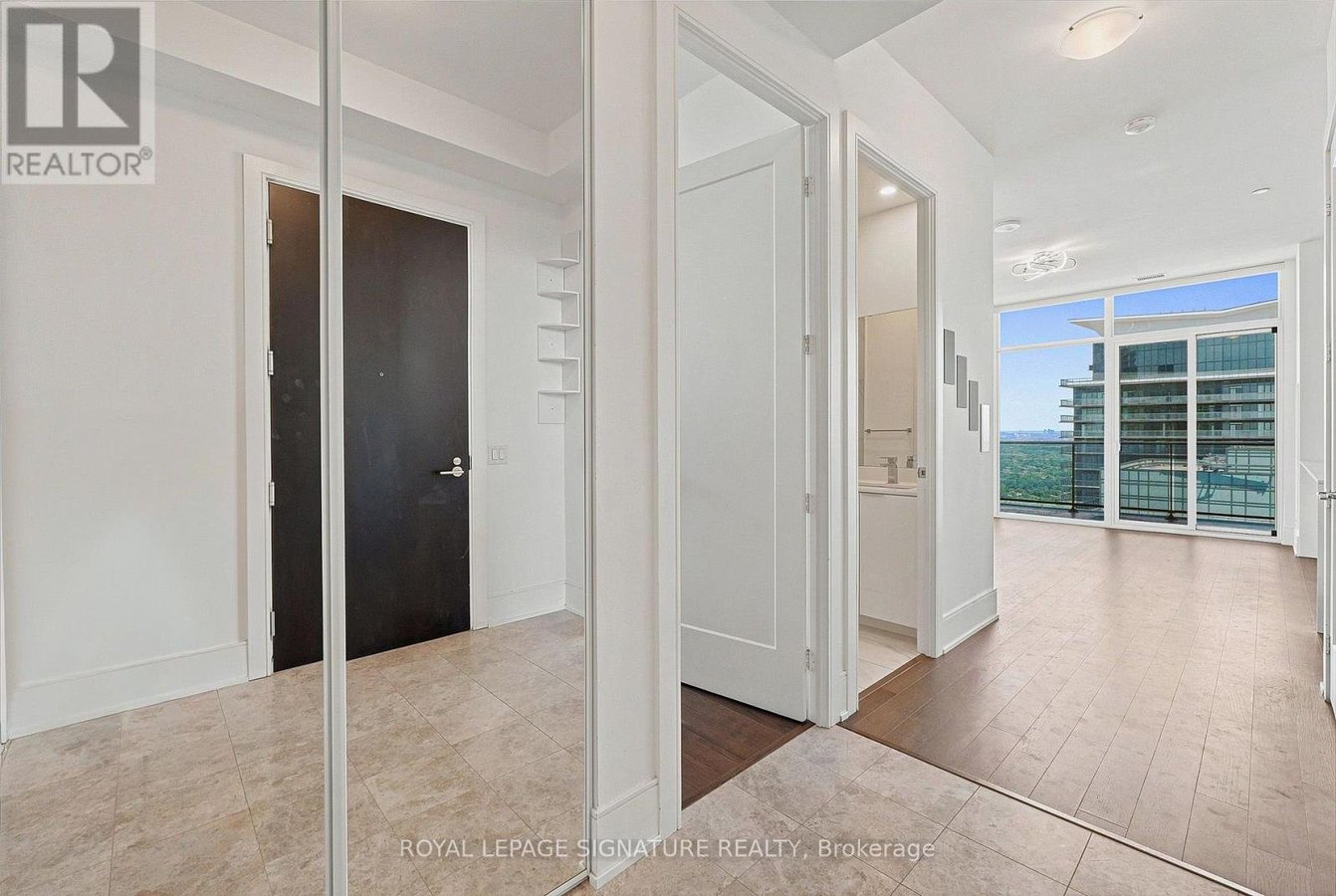 LPH 1 - 70 ANNIE CRAIG DRIVE - Photo 3