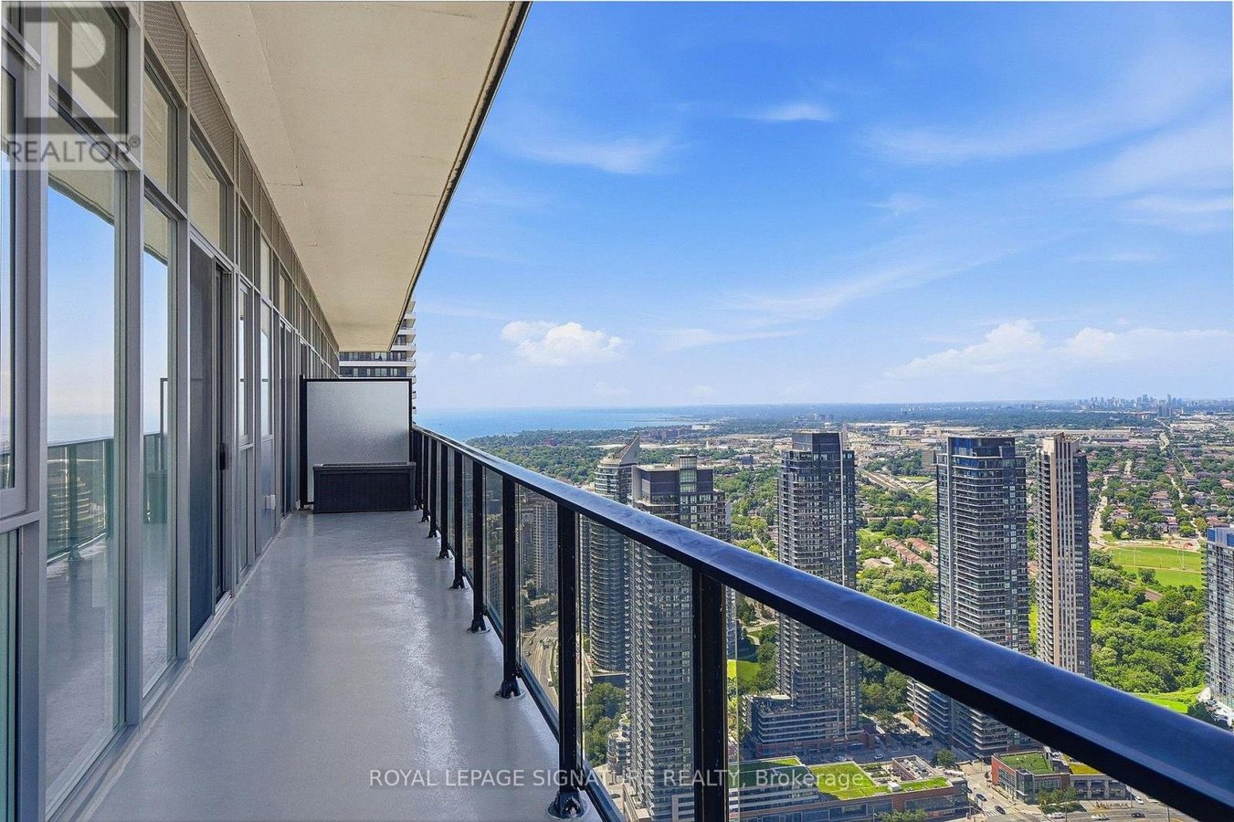 LPH 1 - 70 ANNIE CRAIG DRIVE - Photo 14