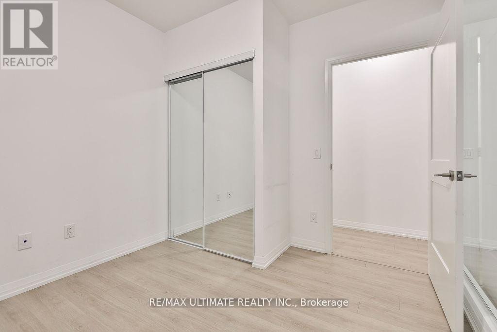 515 - 8 WIDMER STREET - Photo 12