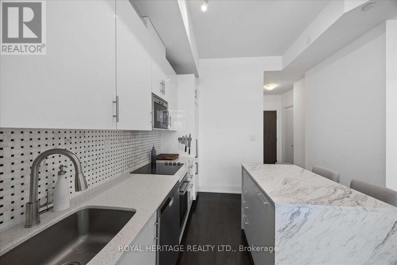 PH 122 - 460 ADELAIDE STREET E - Photo 9