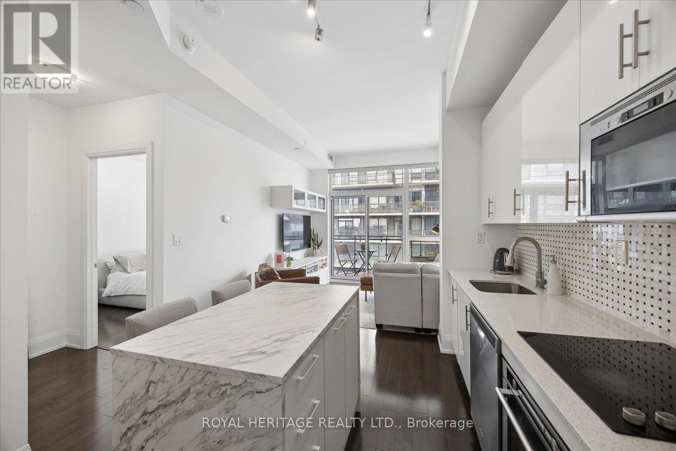PH 122 - 460 ADELAIDE STREET E - Photo 11