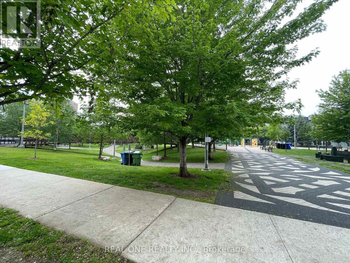 1912 - 181 VILLAGE GREEN SQUARE - Photo 2