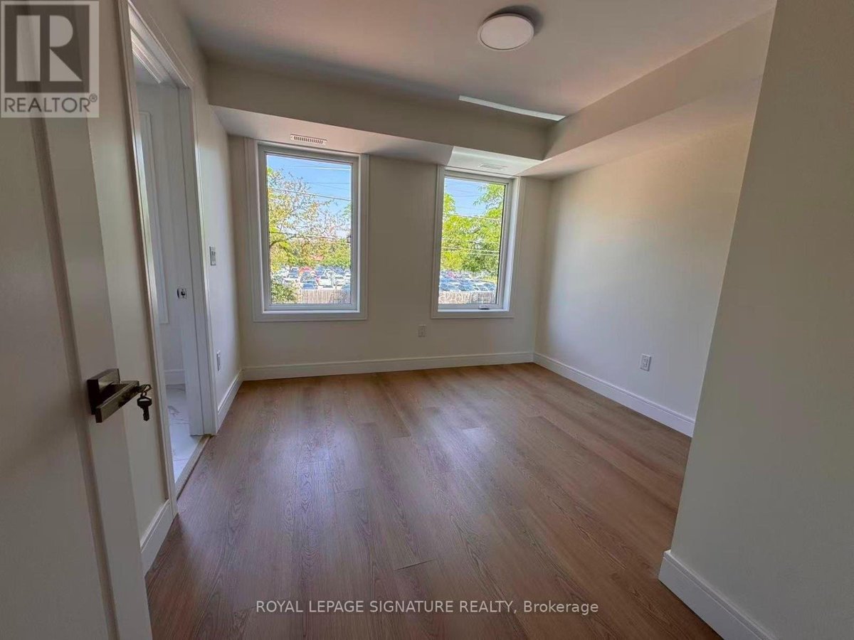 4 - 53 BISHOP AVENUE - Photo 1
