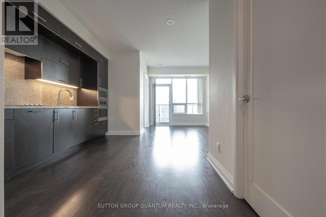 2418 - 5 SHEPPARD AVENUE E - Photo 2