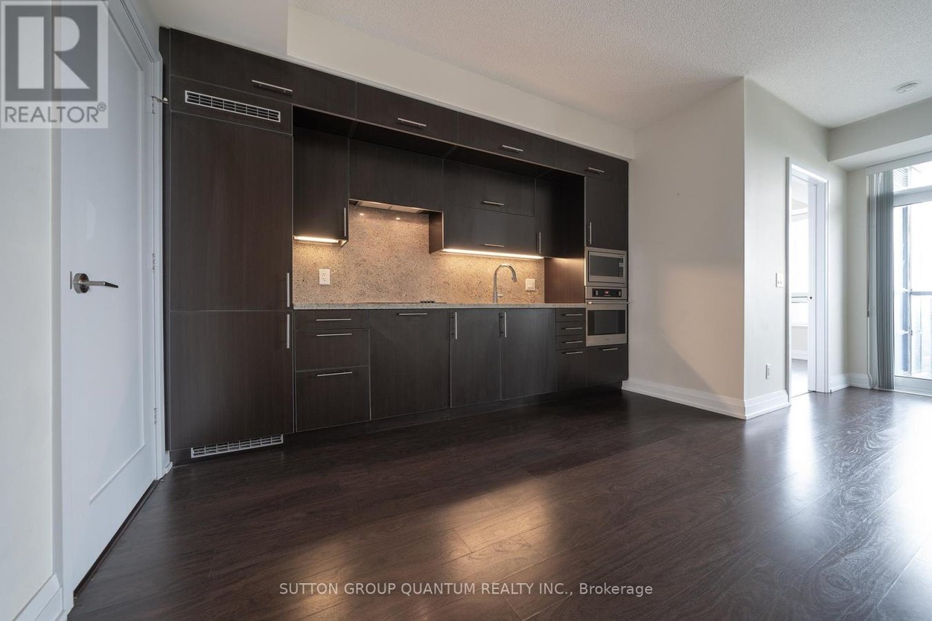 2418 - 5 SHEPPARD AVENUE E - Photo 3
