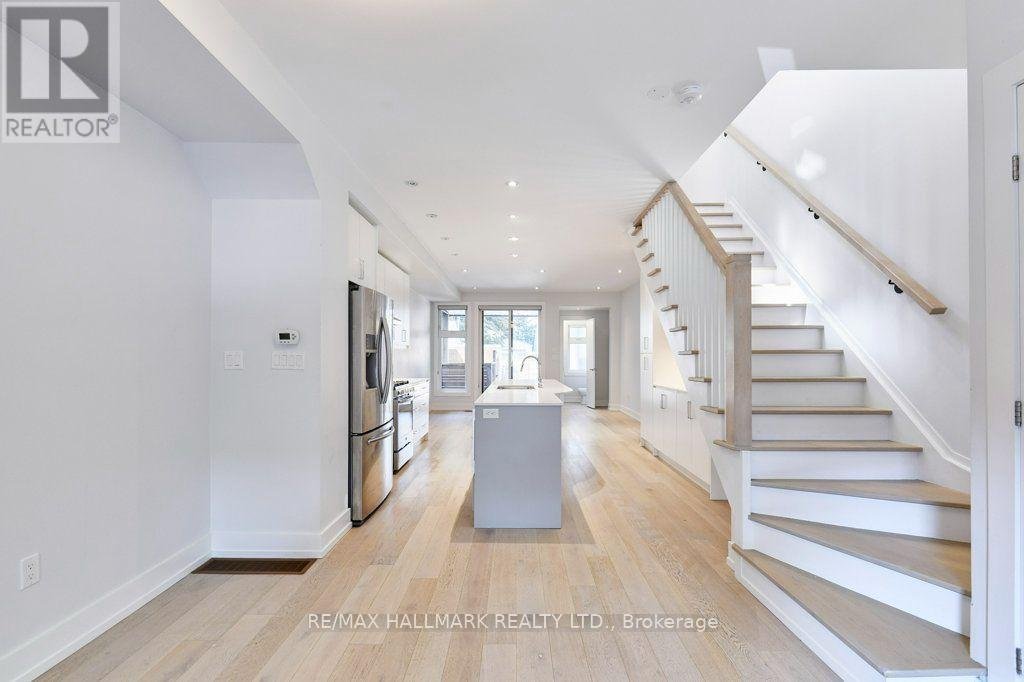 MAIN/UPPER - 38 SHUDELL AVENUE - Photo 7