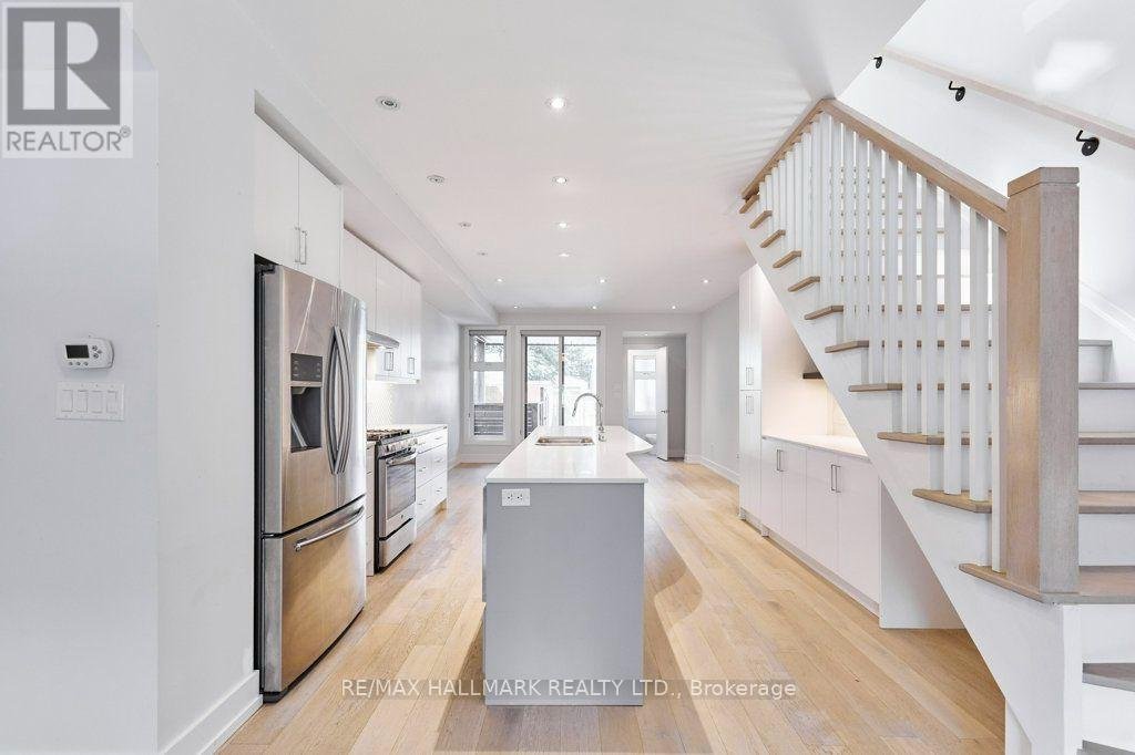 MAIN/UPPER - 38 SHUDELL AVENUE - Photo 8