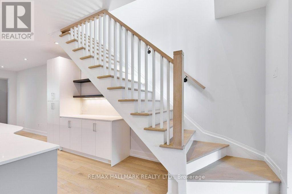 MAIN/UPPER - 38 SHUDELL AVENUE - Photo 9