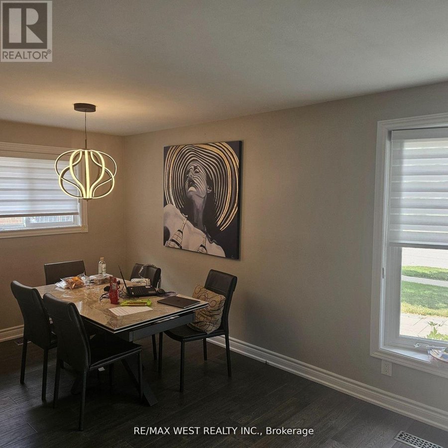 UPPER - 51 MONTERREY DRIVE - Photo 6