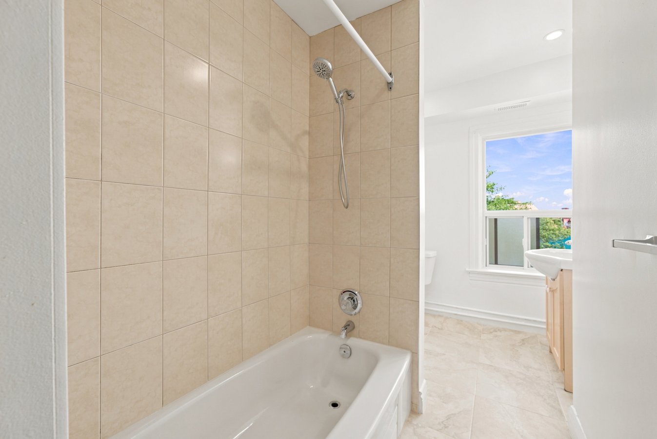 1228 Saint Clair Avenue West - Photo 7
