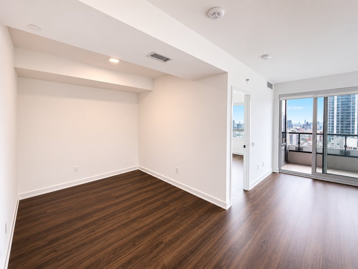 609 Sherbourne Street - Photo 8