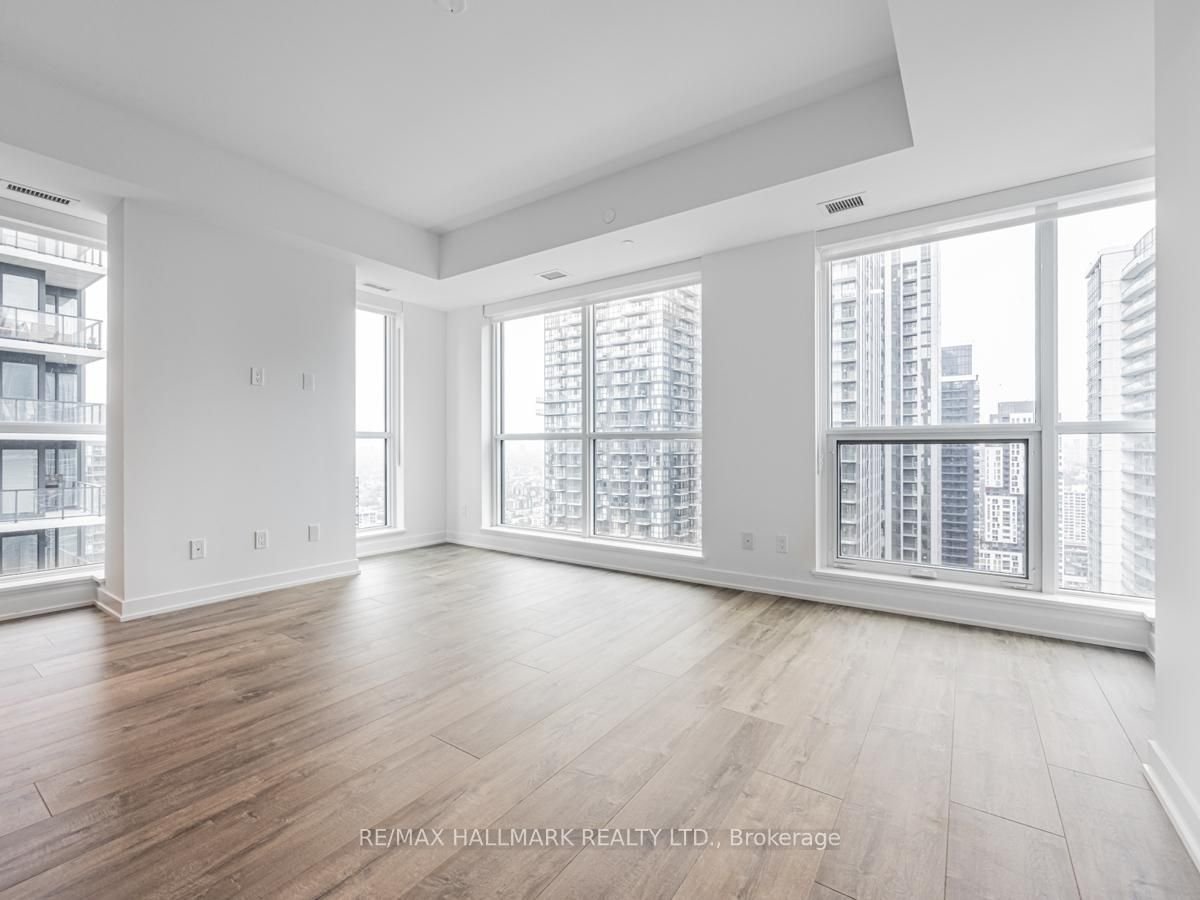 327 King Street West - Photo 8