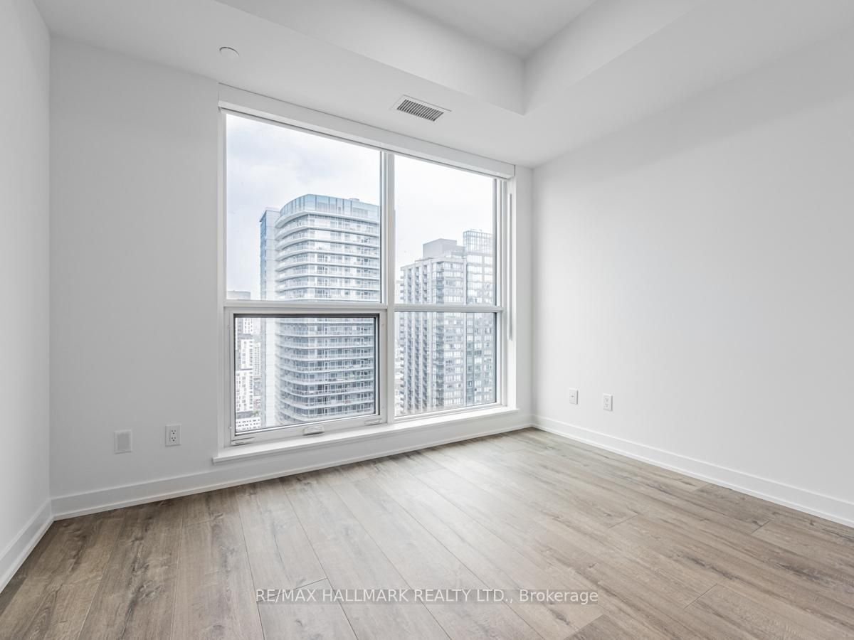 327 King Street West - Photo 11