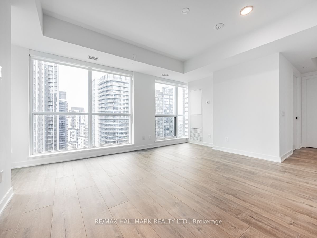 327 King Street West - Photo 13