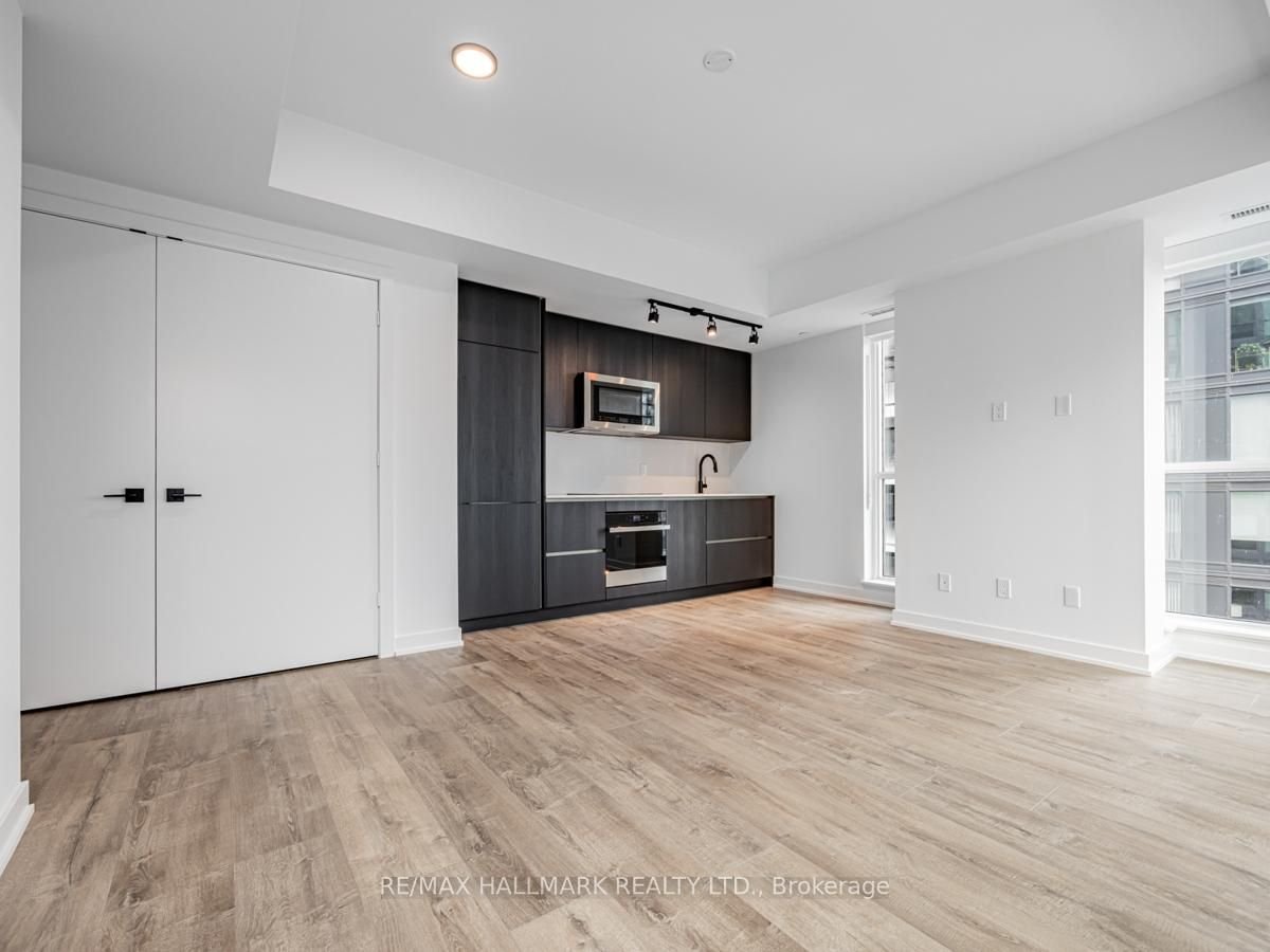 327 King Street West - Photo 15