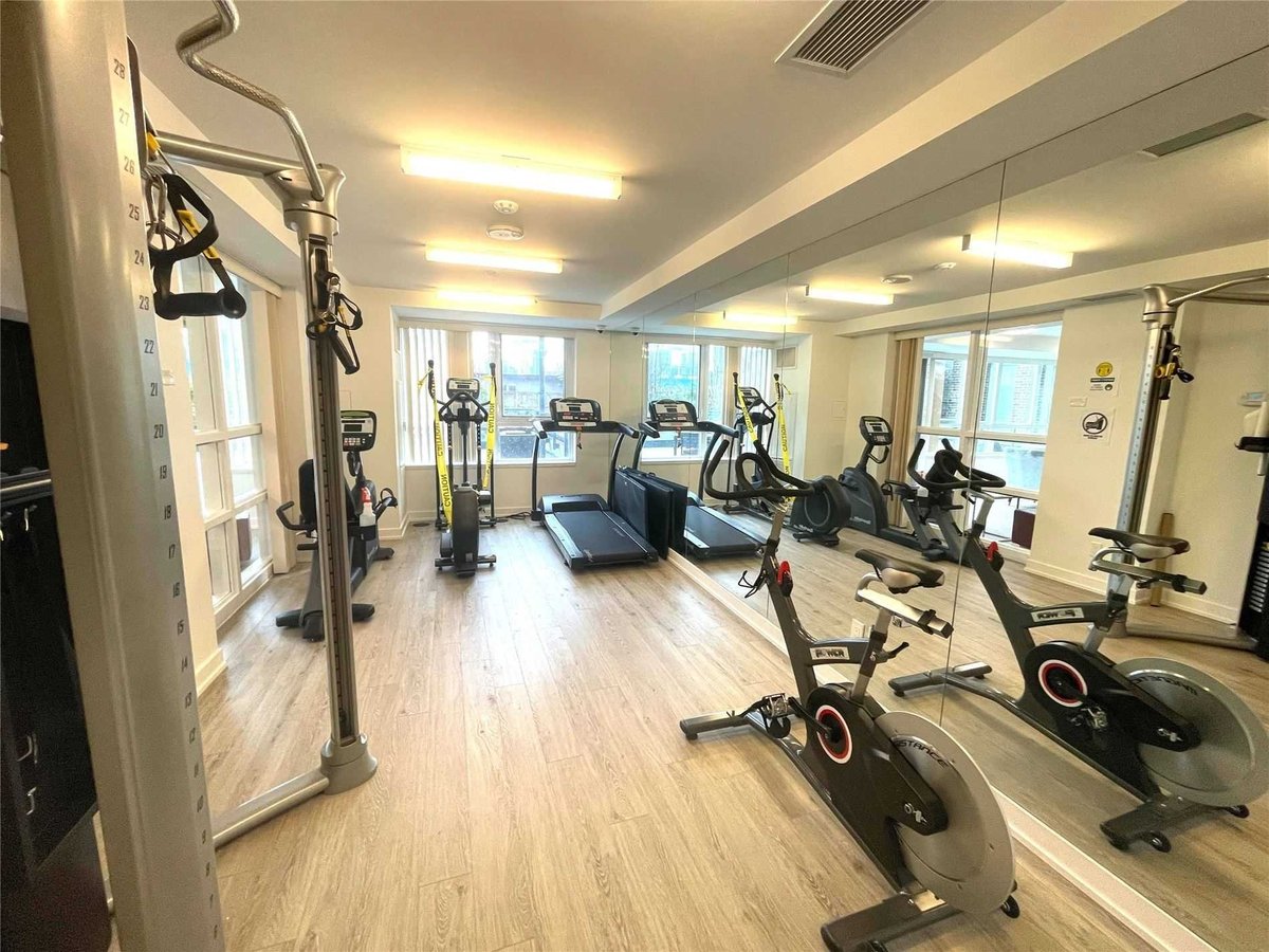 181 Huron Street - Photo 19
