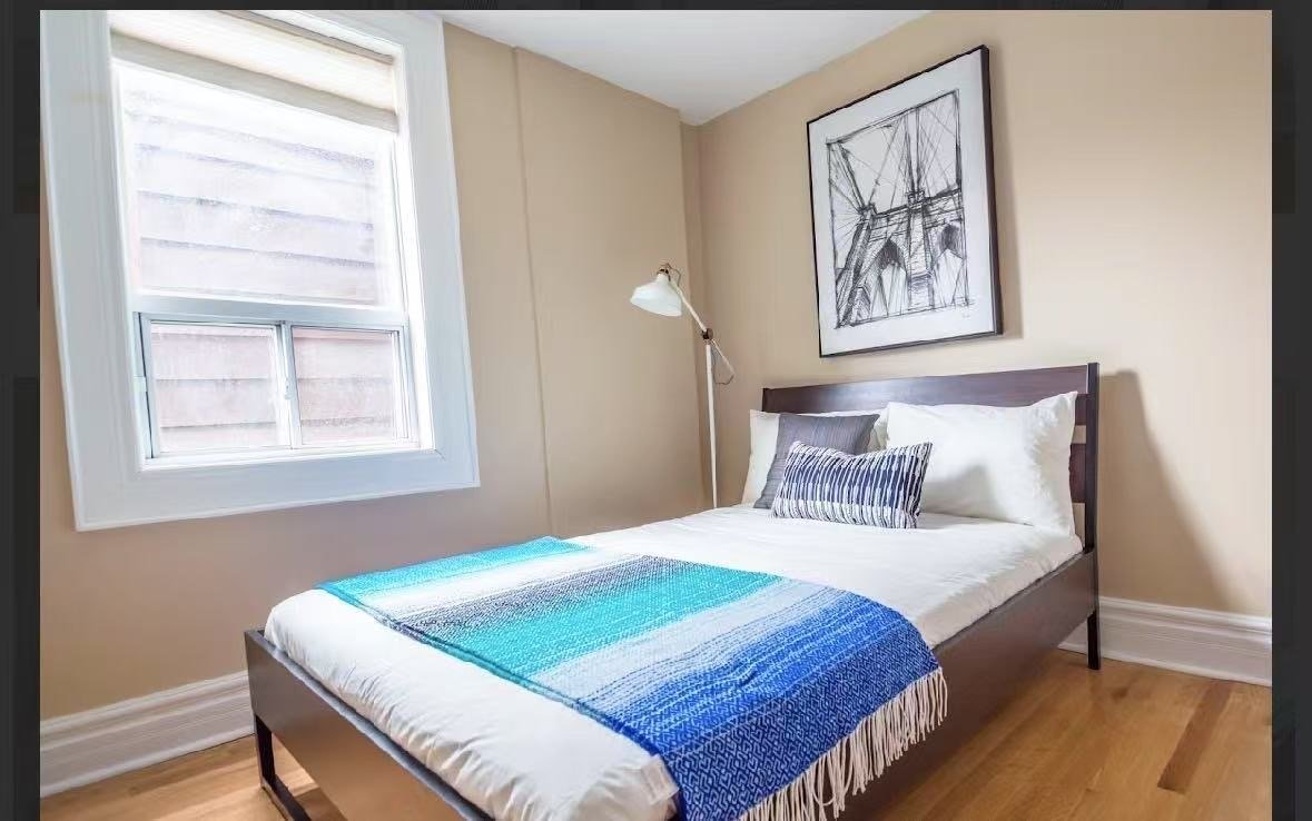 694 Bathurst Street - Photo 1