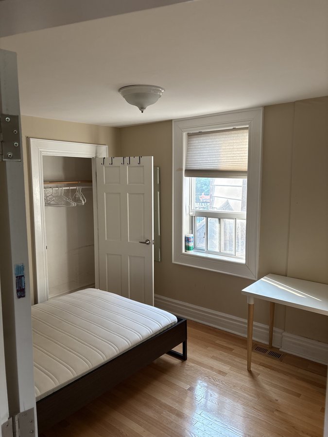 694 Bathurst Street - Photo 4