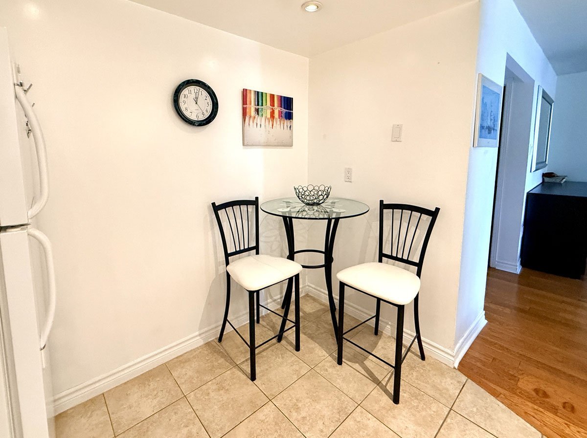 77 Maitland Place - Photo 11