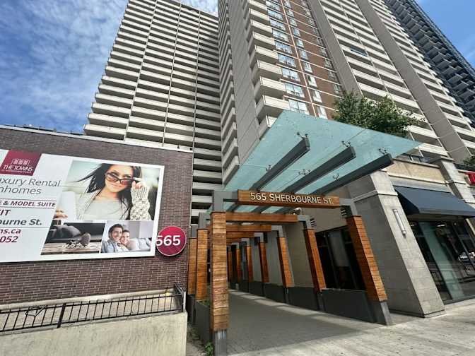 Sherbourne Street - Photo 8