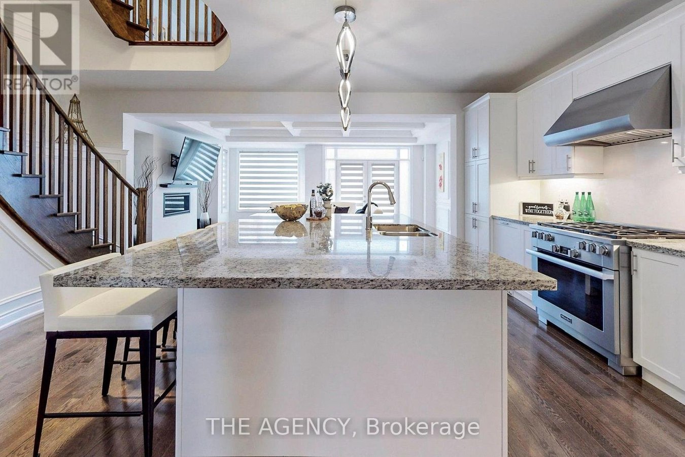 7 KIPLING GROVE COURT - Photo 4