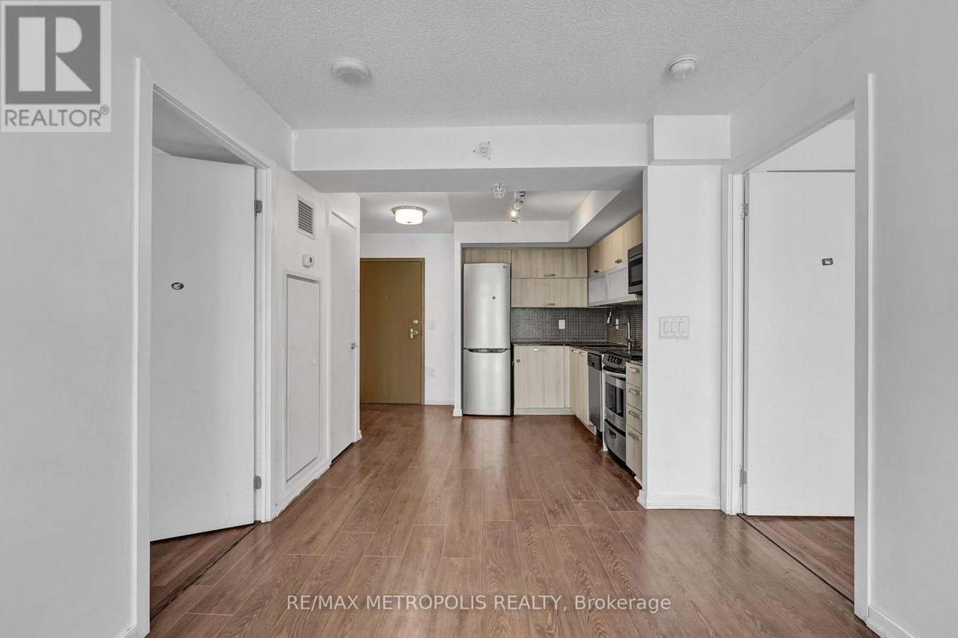 1902W - 36 LISGAR STREET - Photo 9