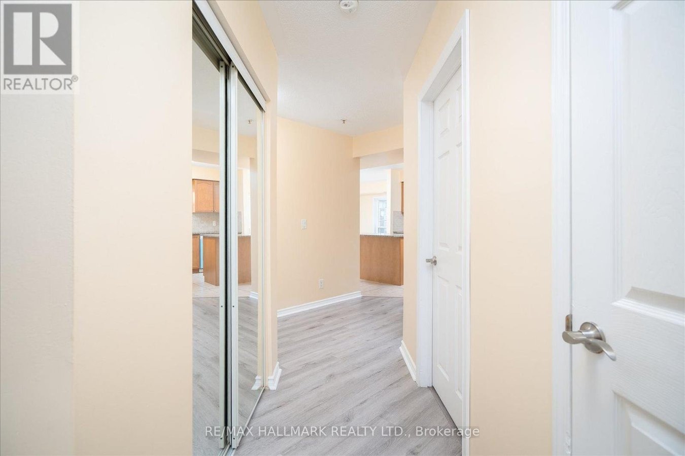 117 - 10 MENDELSSOHN STREET - Photo 5