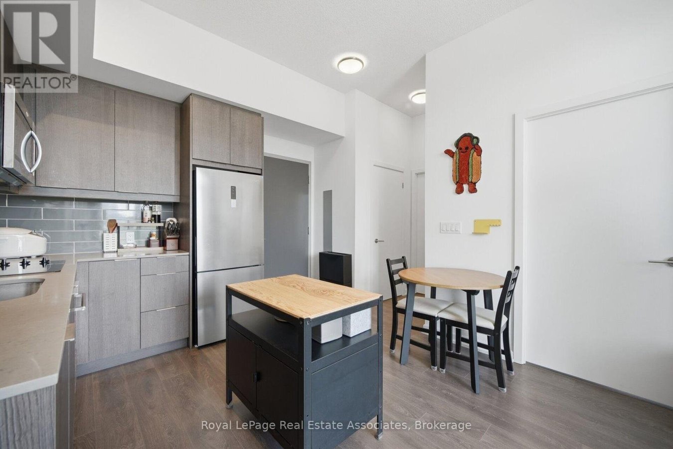207 - 32 FOREST MANOR ROAD - Photo 10
