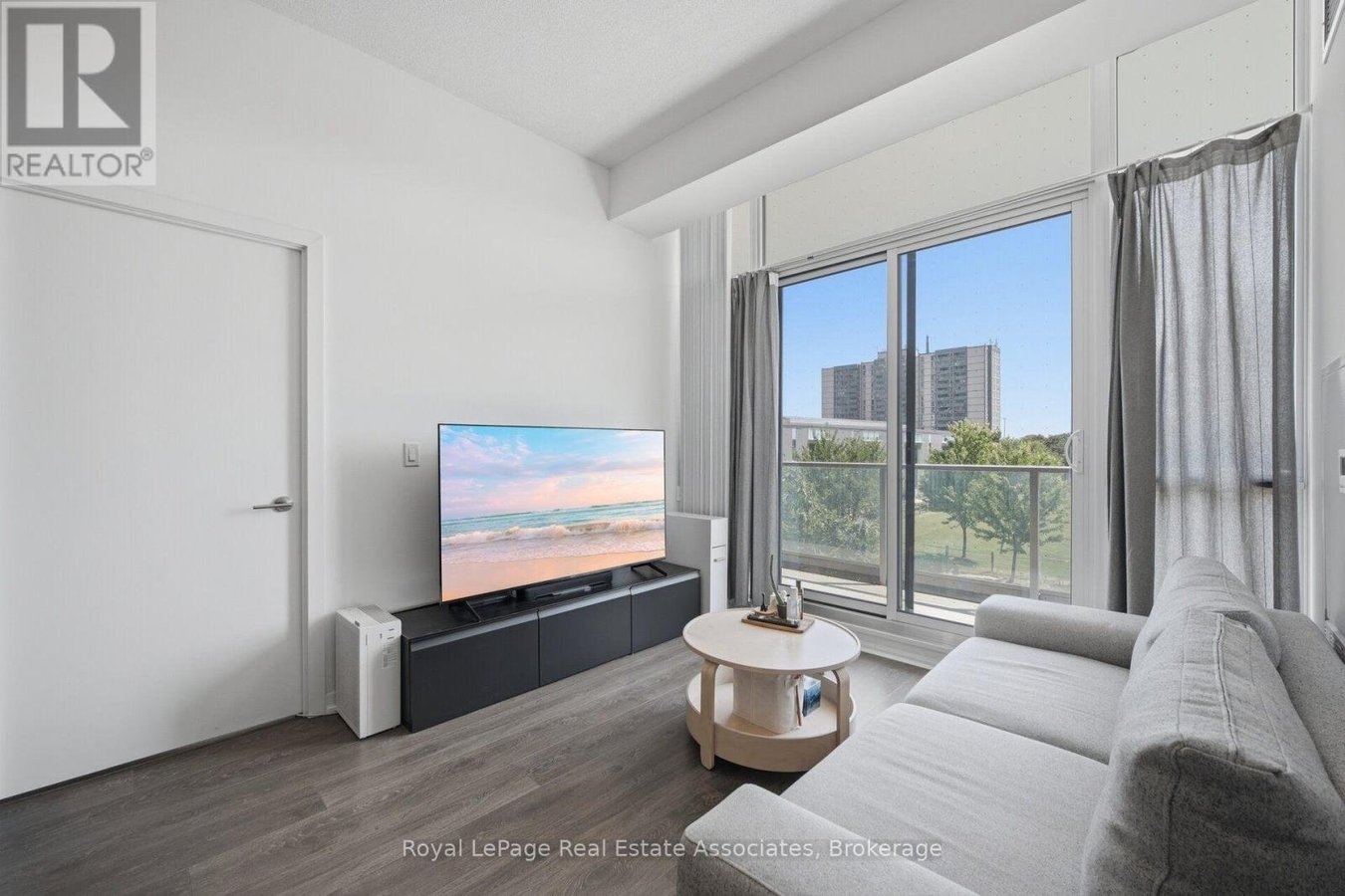 207 - 32 FOREST MANOR ROAD - Photo 13