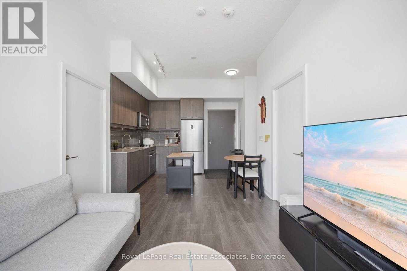 207 - 32 FOREST MANOR ROAD - Photo 14