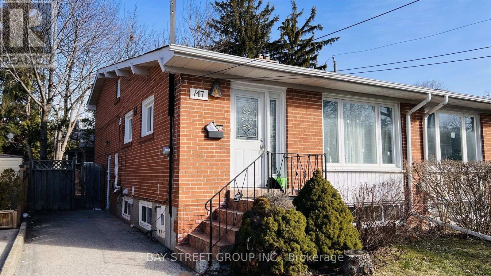 GROUND & LOWER - 147 ROYWOOD DRIVE - Photo 3