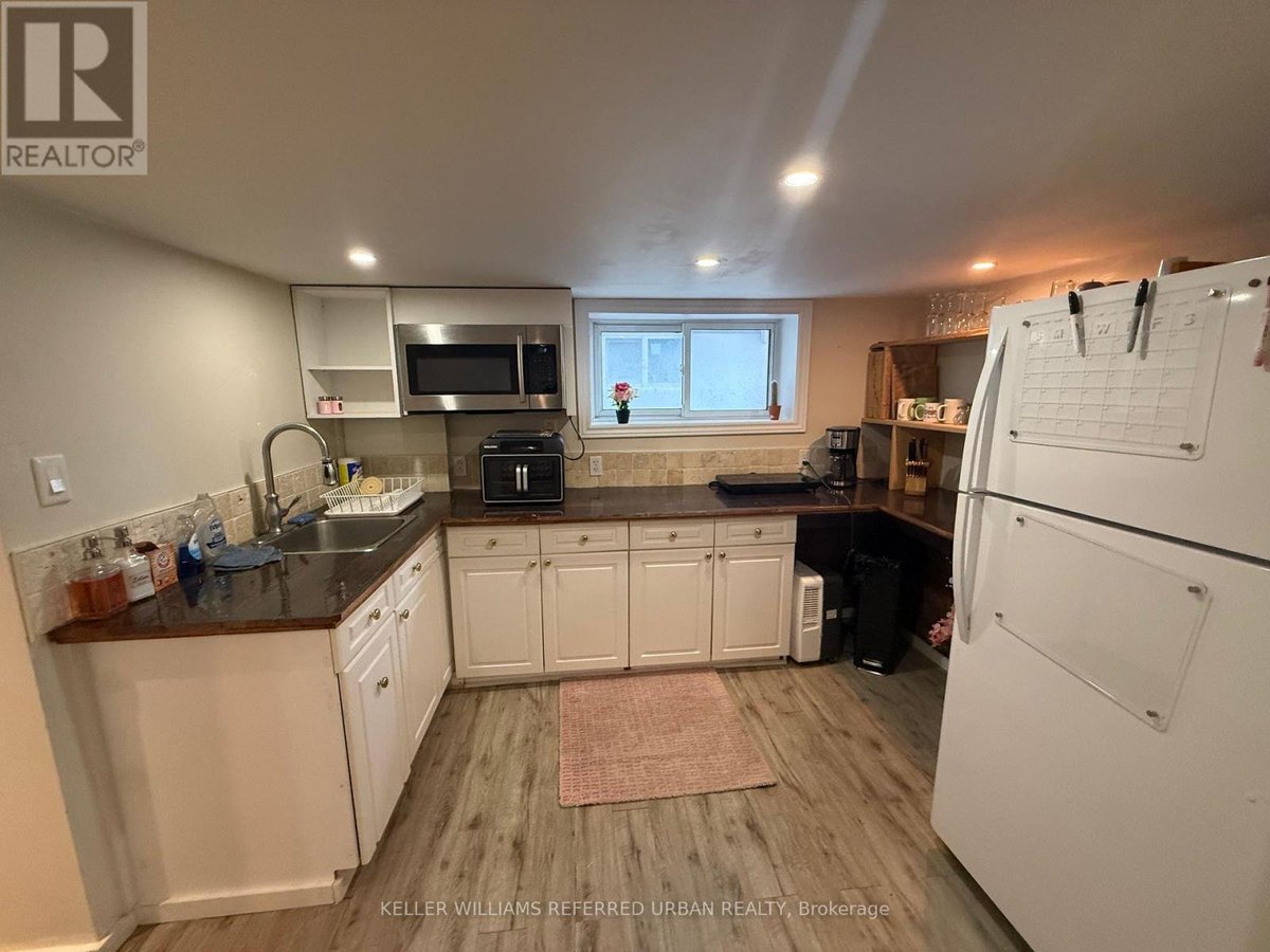 BSMT - 23 ALGOMA STREET - Photo 3