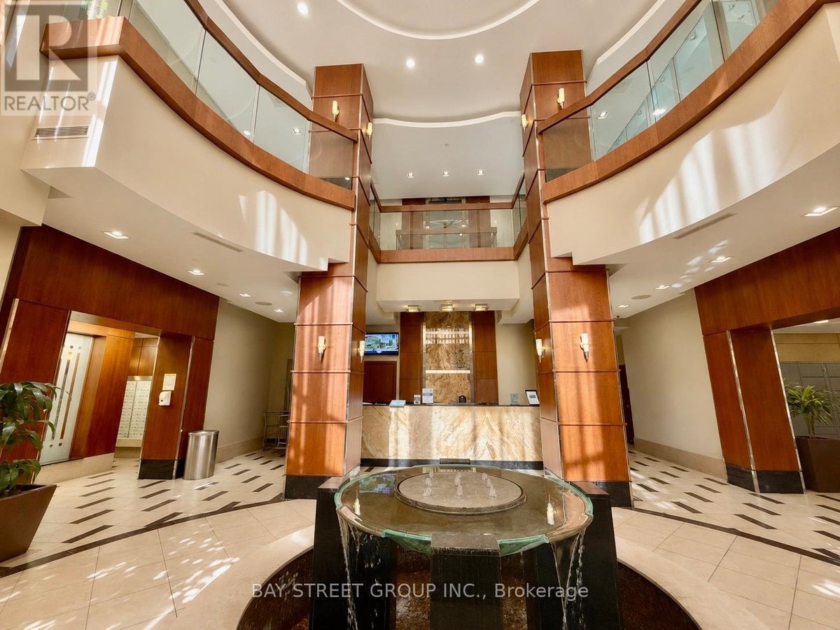505 - 10 NORTHTOWN WAY - Photo 2