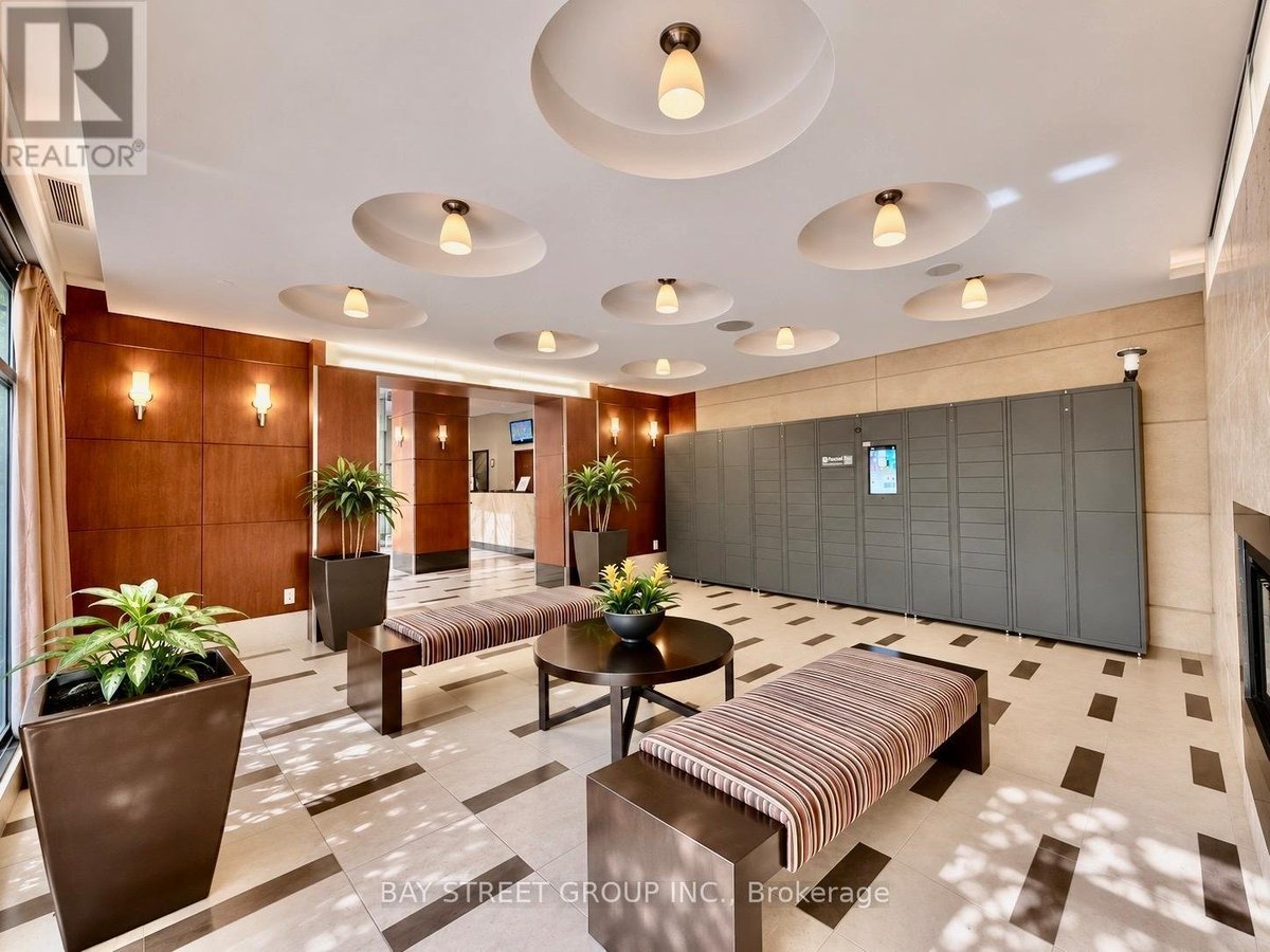 505 - 10 NORTHTOWN WAY - Photo 4