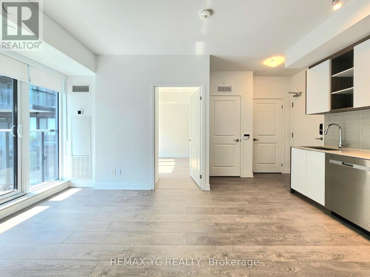 1212 - 543 RICHMOND STREET - Photo 1
