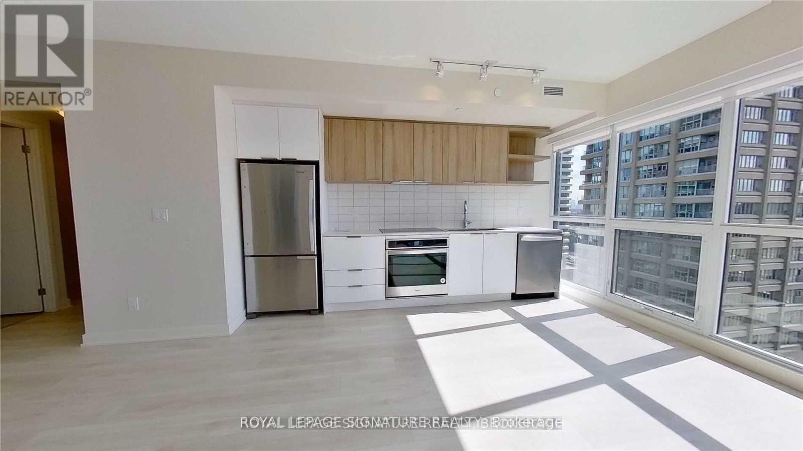 N1402 - 6 SONIC WAY - Photo 3