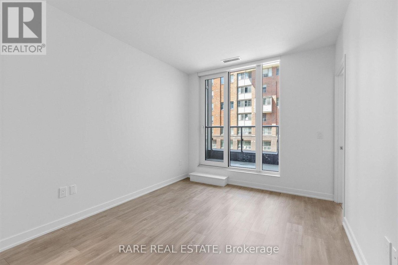231 SW - 121 LOWER SHERBOURNE STREET - Photo 3