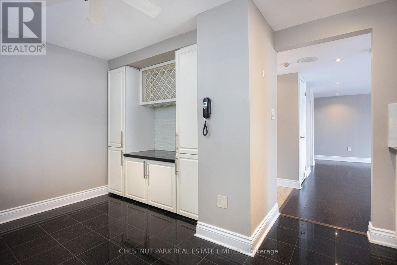 607 - 1818 BAYVIEW AVENUE - Photo 10